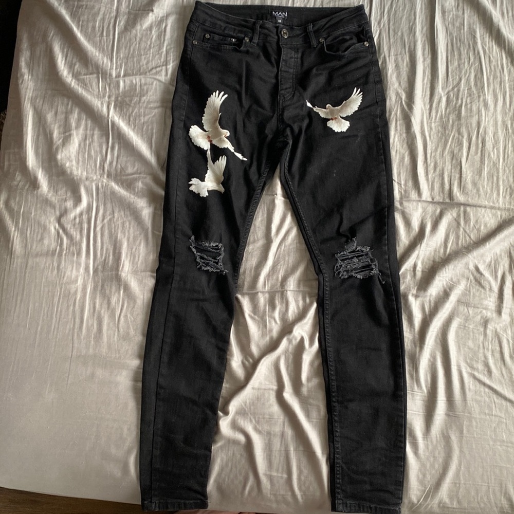 BoohooMAN Mens Jeans Size 32, black with white doves
